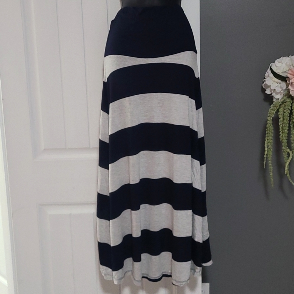 Gap Womens skirt, size small.